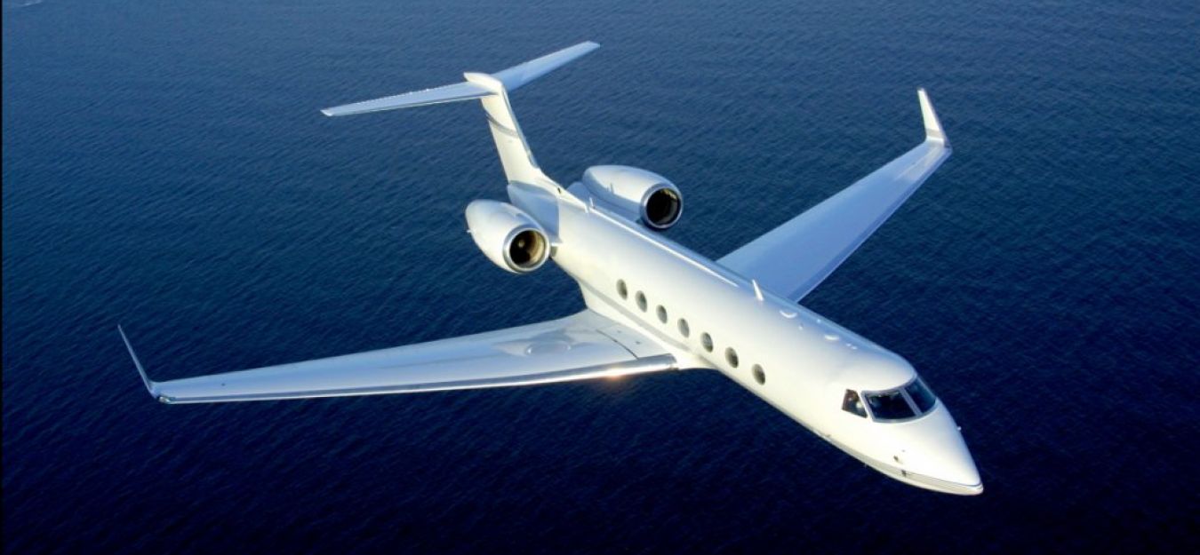 Ankara, İstanbul ve İzmir havalimanlarında özel jetlere binen yolcular.